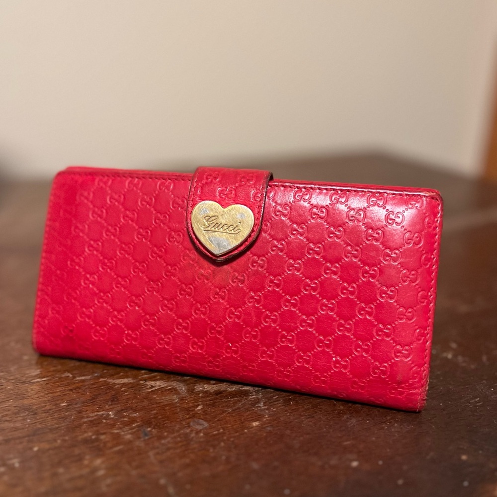 Gucci Microguccissima Red Wallet